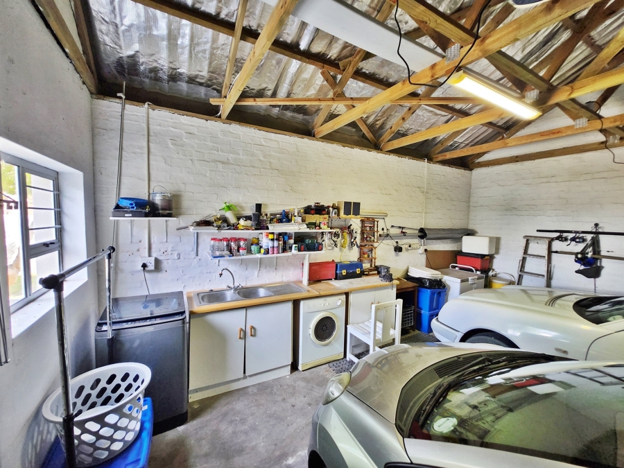 3 Bedroom Property for Sale in Struisbaai Western Cape